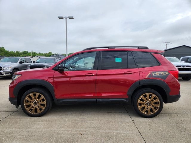 Vehicle image 8 of 29