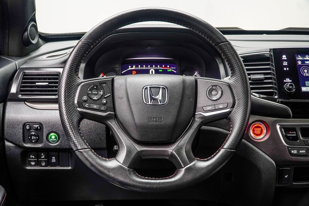 Vehicle image 16 of 42