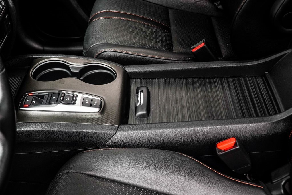 Vehicle image 18 of 42