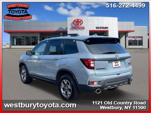 Vehicle image 5 of 37