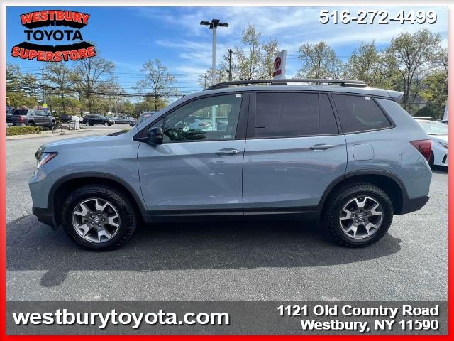 Vehicle image 6 of 37