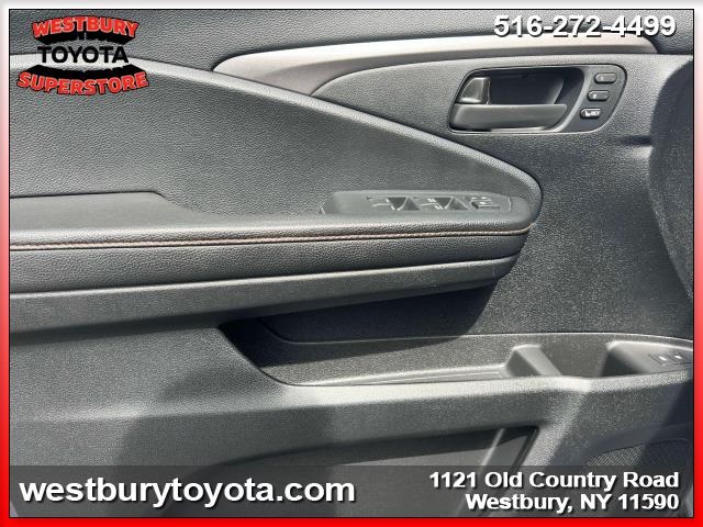 Vehicle image 20 of 37