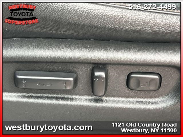Vehicle image 22 of 37