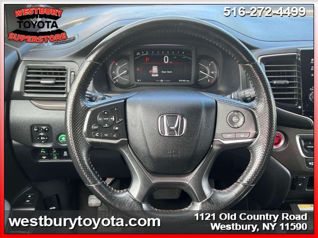 Vehicle image 16 of 37