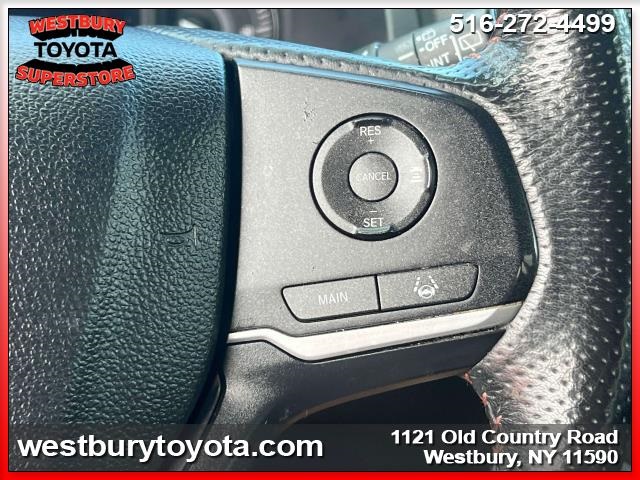 Vehicle image 26 of 37