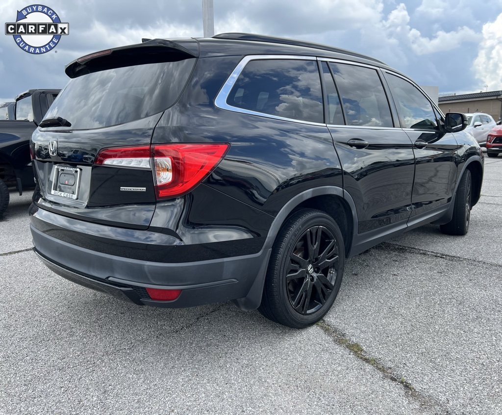 Vehicle image 4 of 6