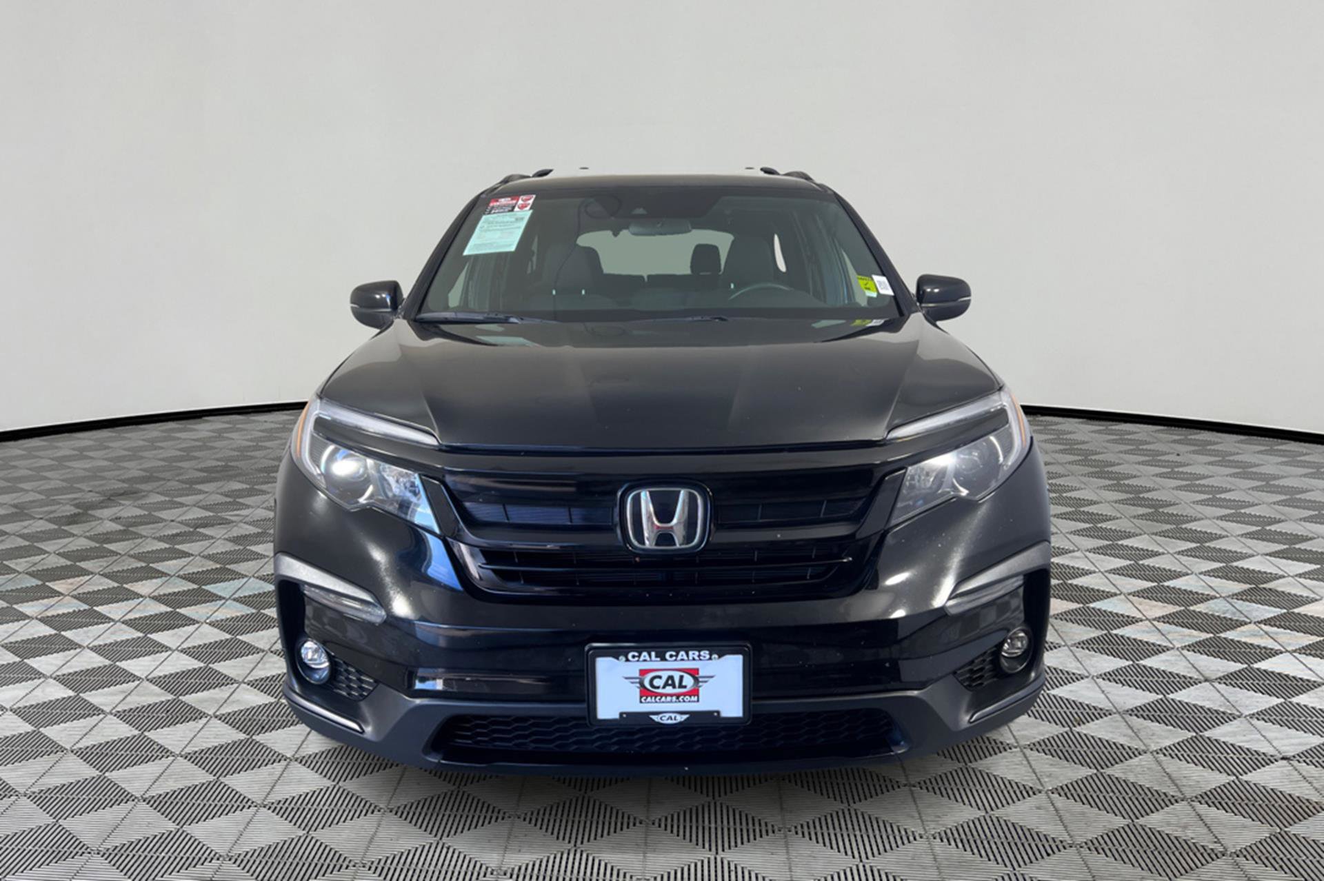 Vehicle image 2 of 26