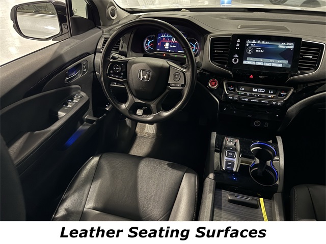 Vehicle image 24 of 47