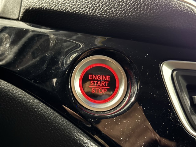 Vehicle image 28 of 47