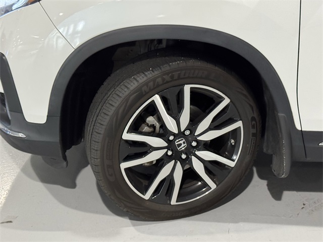 Vehicle image 14 of 47
