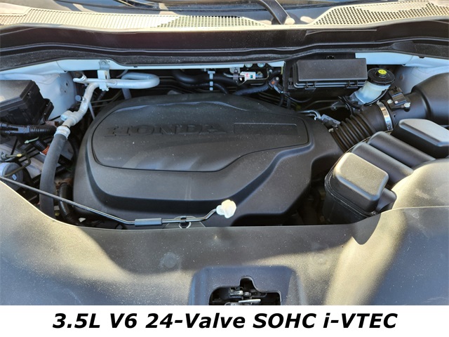 Vehicle image 9 of 47