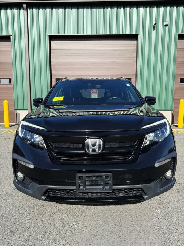 Vehicle image 2 of 15