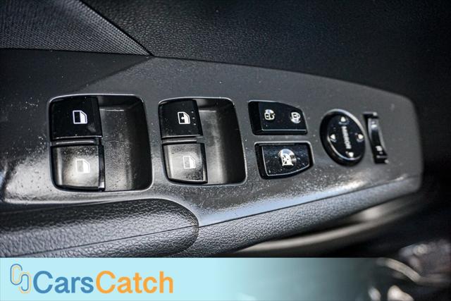 Vehicle image 36 of 40