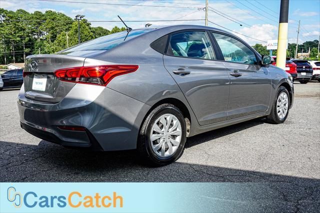 Vehicle image 10 of 40
