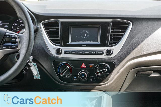 Vehicle image 37 of 40