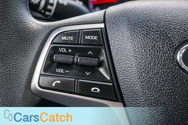 Vehicle image 33 of 40