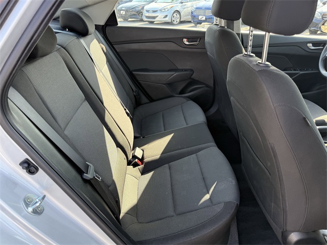Vehicle image 10 of 22