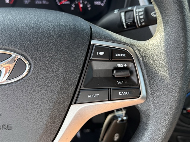 Vehicle image 21 of 22