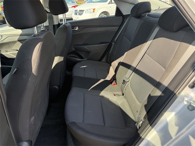 Vehicle image 12 of 22