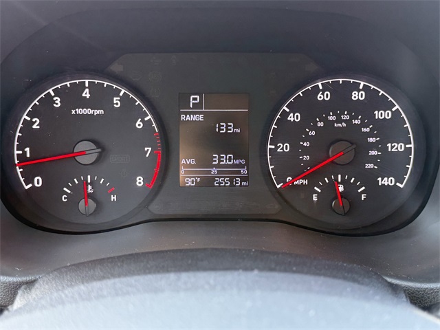 Vehicle image 15 of 22