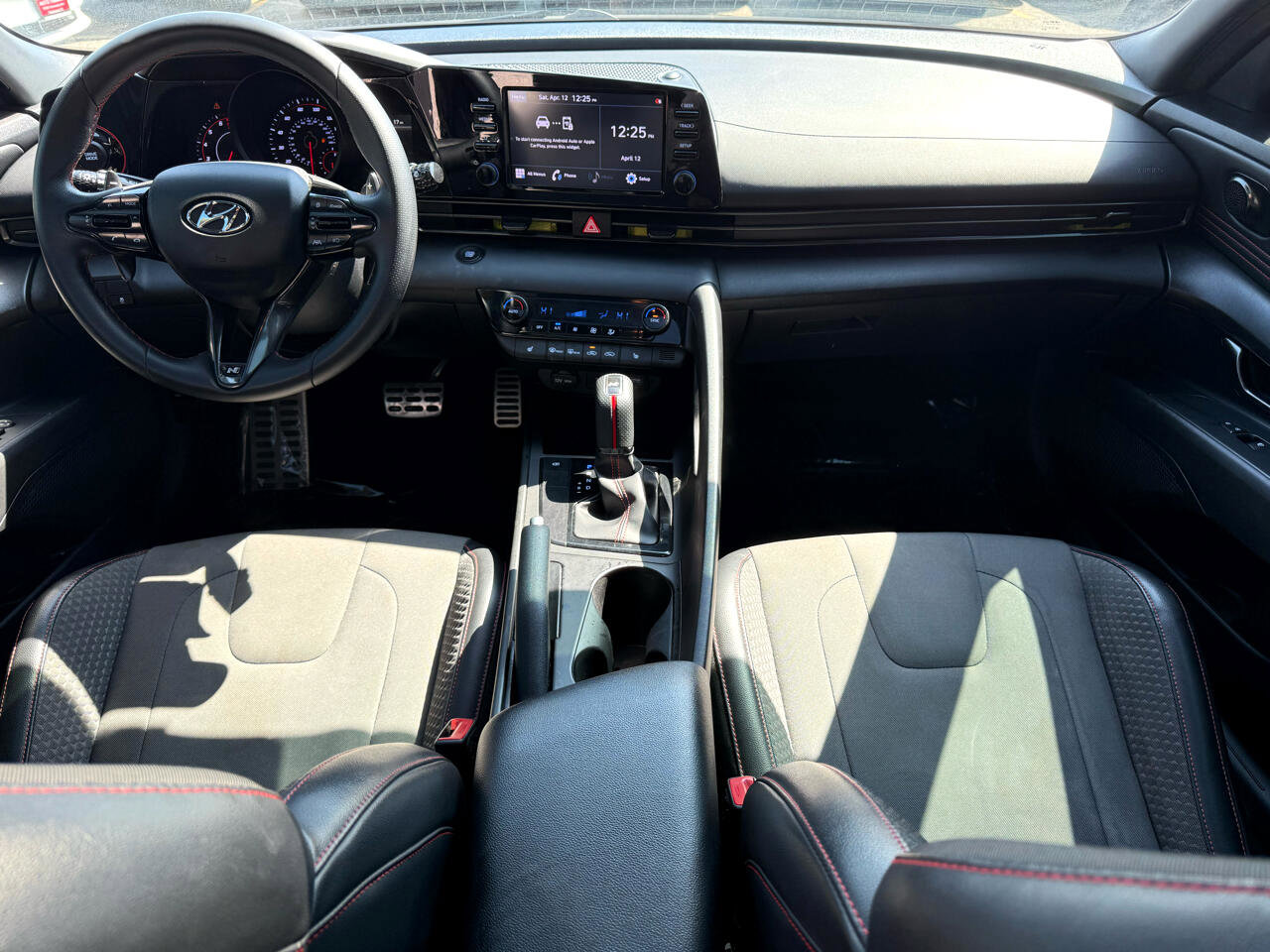 Vehicle image 29 of 52