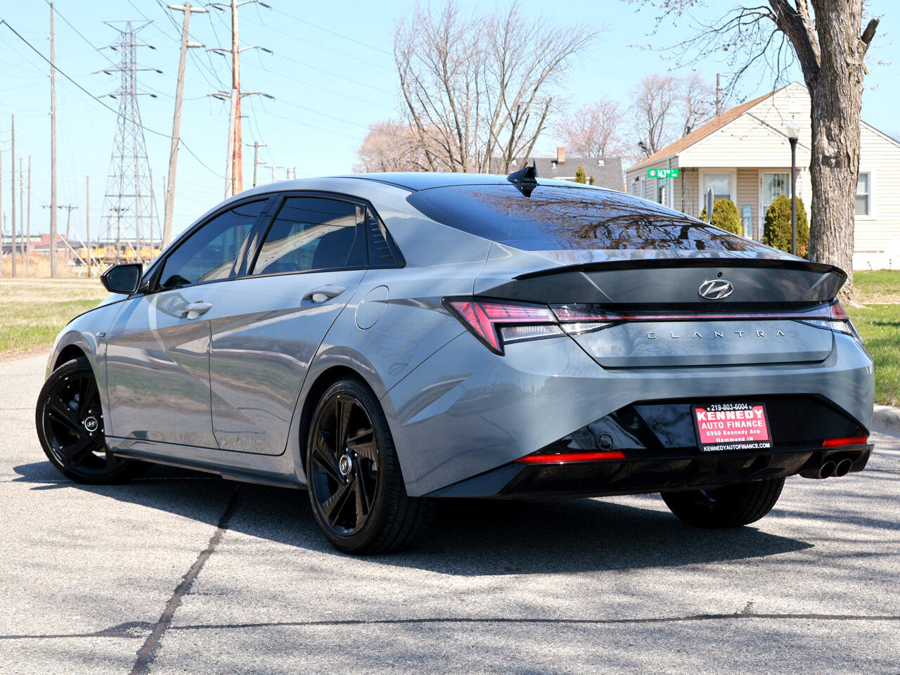 Vehicle image 10 of 52