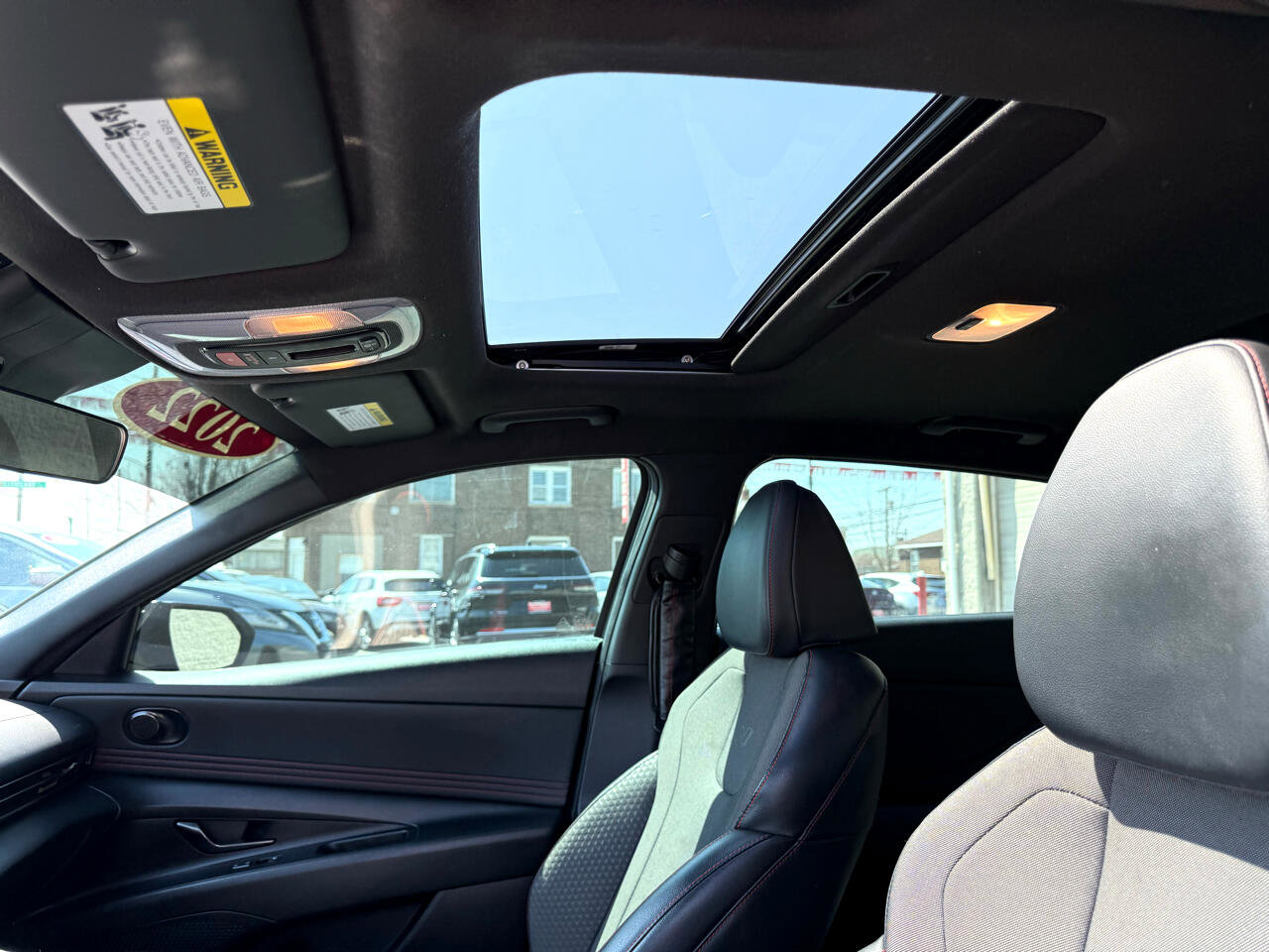 Vehicle image 47 of 52