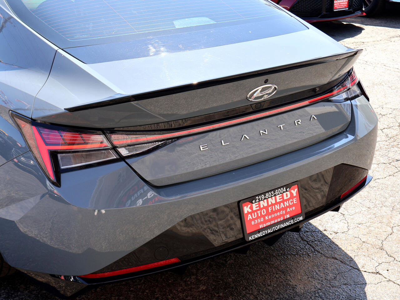Vehicle image 17 of 52