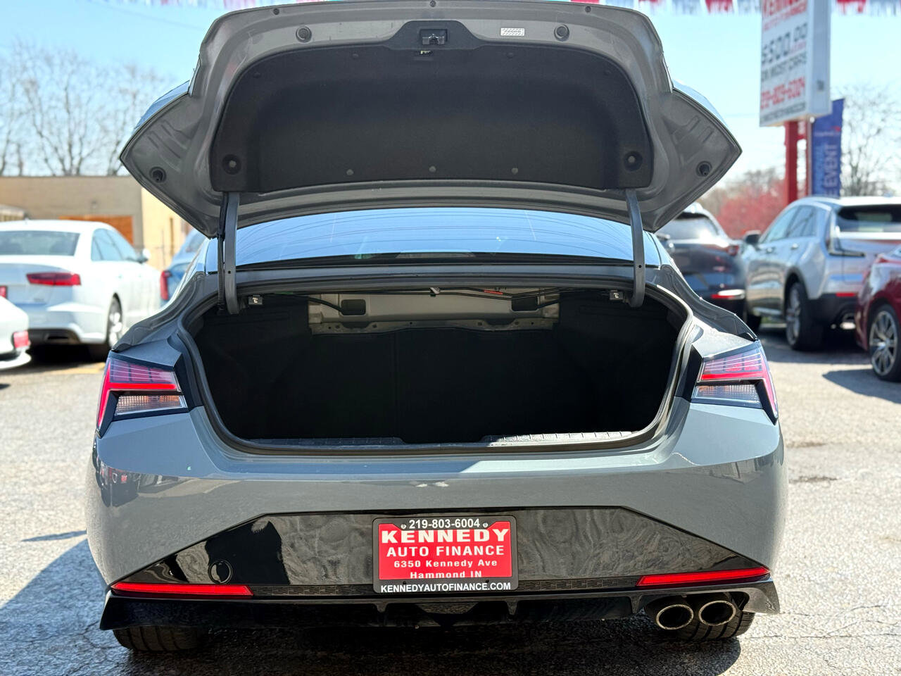 Vehicle image 26 of 52