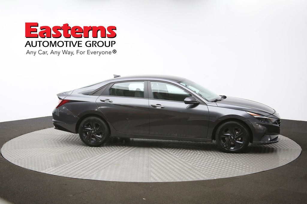 Vehicle image 15 of 61