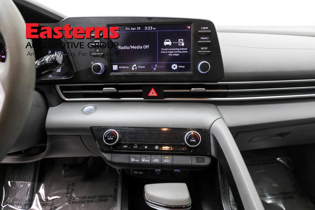 Vehicle image 42 of 61