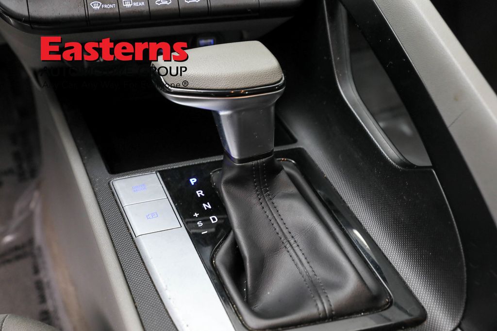 Vehicle image 43 of 61
