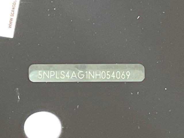Vehicle image 47 of 49