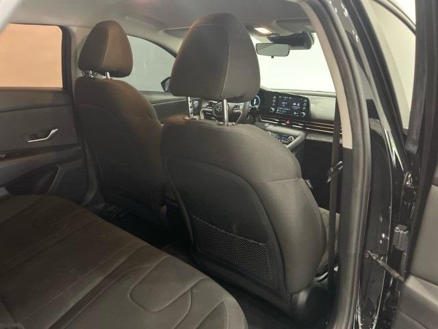 Vehicle image 16 of 49