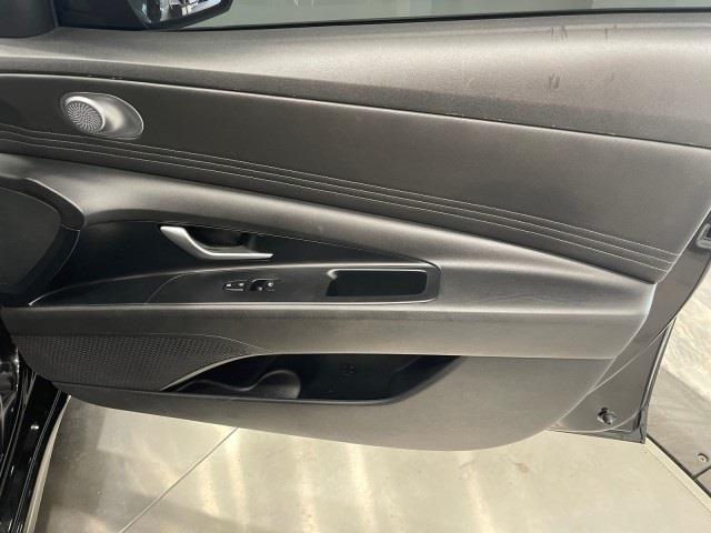 Vehicle image 35 of 49