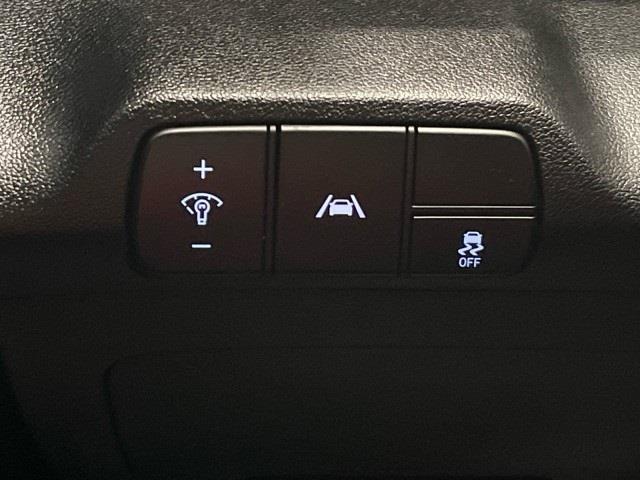 Vehicle image 38 of 49