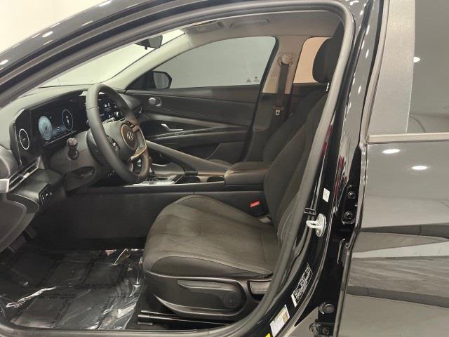 Vehicle image 42 of 49