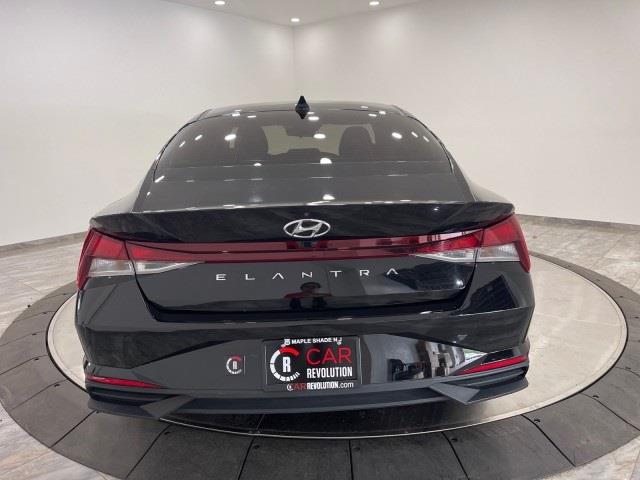 Vehicle image 6 of 49