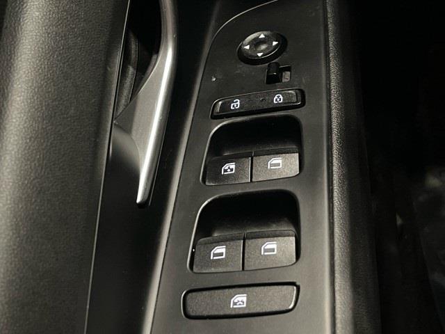 Vehicle image 39 of 49