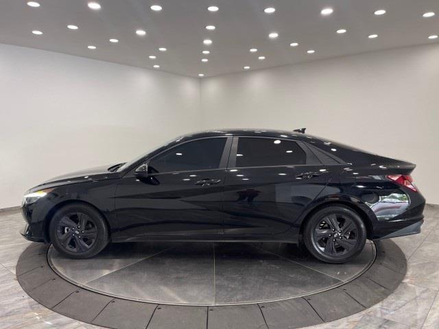 Vehicle image 8 of 49