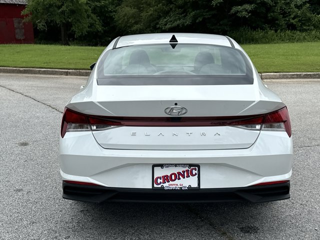 Vehicle image 6 of 31