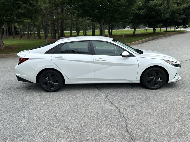 Vehicle image 4 of 31