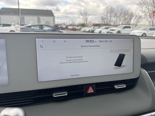 Vehicle image 20 of 29