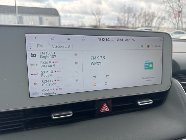 Vehicle image 25 of 29