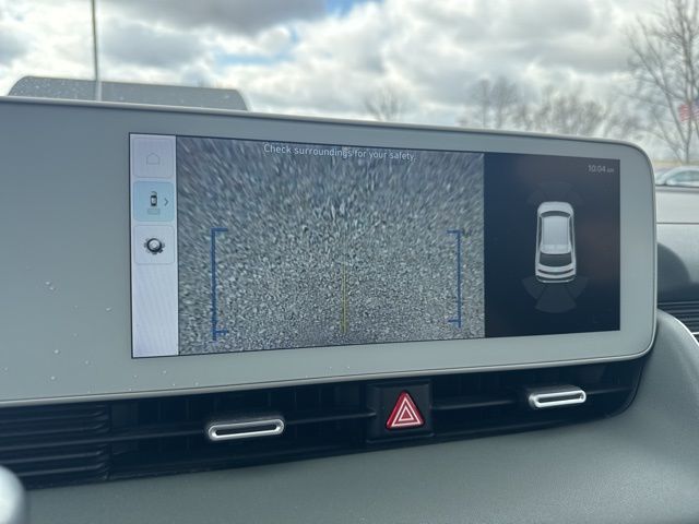 Vehicle image 28 of 29