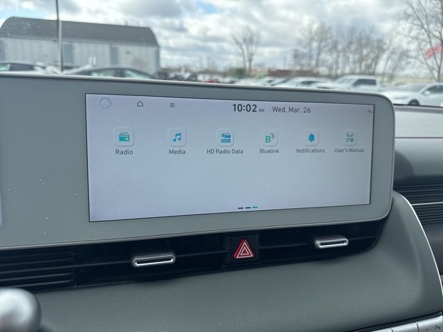 Vehicle image 17 of 29