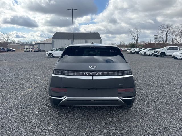Vehicle image 5 of 29