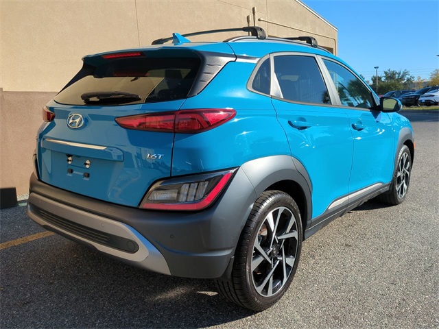 2022 Hyundai Kona Limited Image 7 of 37