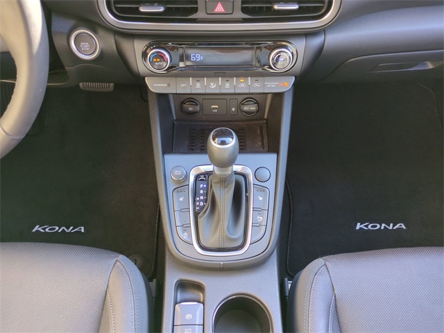 2022 Hyundai Kona Limited Image 21 of 37
