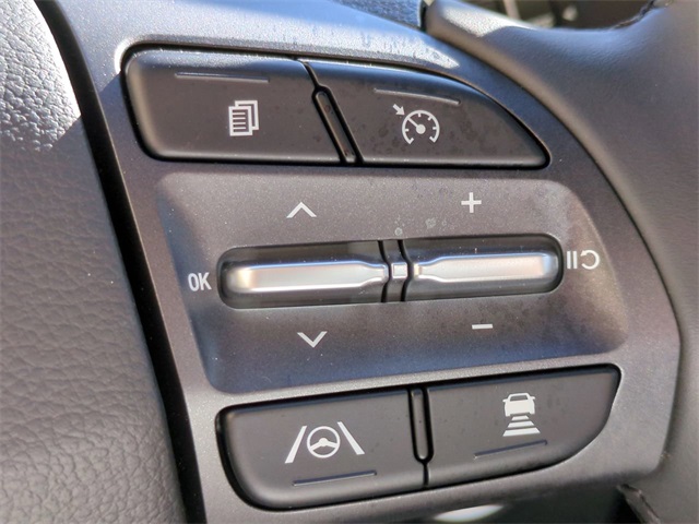 2022 Hyundai Kona Limited Image 24 of 37